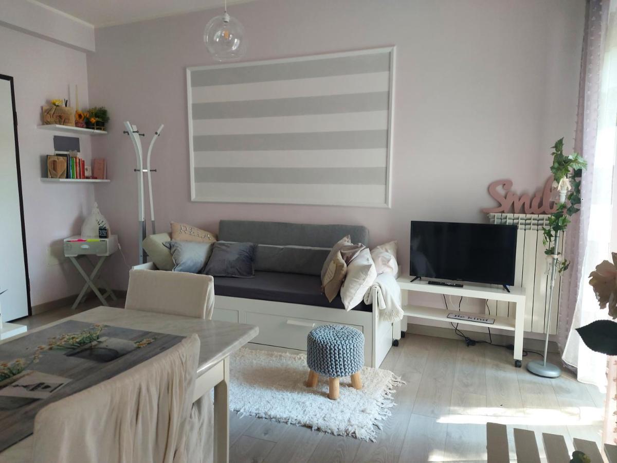 La Pineta - Delightful Small Apartment Near The City Center LʼAquila Buitenkant foto